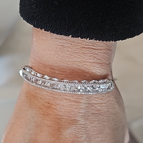 CRYSTAL BRACELET - Picture 5 of 7